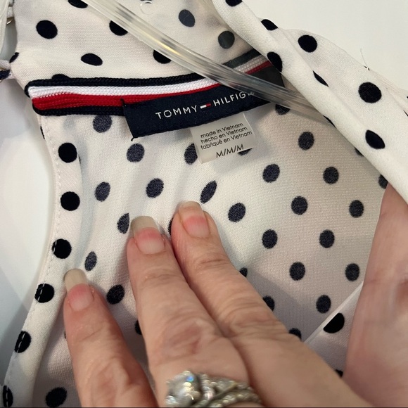 Tommy Hilfiger Women's Polka Dot Sleeveless Career Blouse M Keyhole Back Classic - Picture 6 of 7